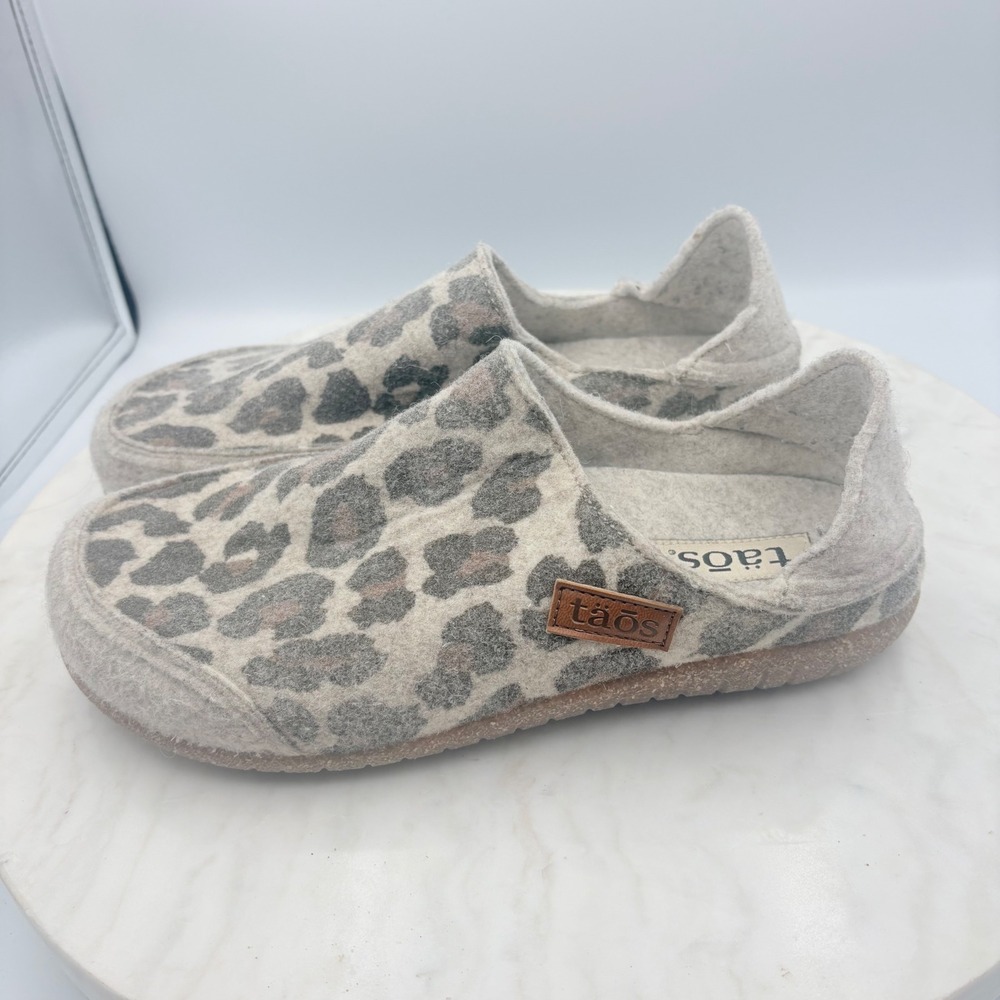 Taos Convertawool Leopard Wool Clog Slippers Women 41 Grey Leopard Felt Slip On